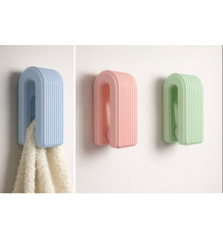 „Gravitacinis Kabliukas“ – savaime užsifiksuojantis rankšluosčių laikiklis