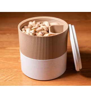 „Pistacijų Bokštas“ – užsukamas užkandžių indelis su lukštų skyriumi