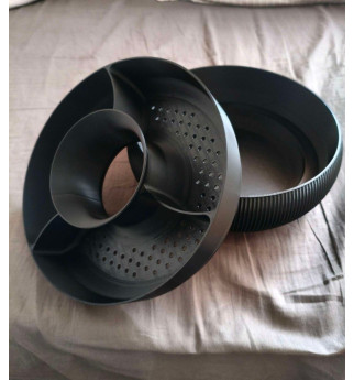 „Pistacijų Karalius“ – didelis dubuo su lukštų centru