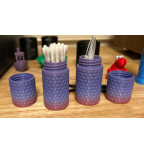 „Korys Kelionėms“ – Q-tip (ausų krapštukų) dėklas su užsukamu dangteliu