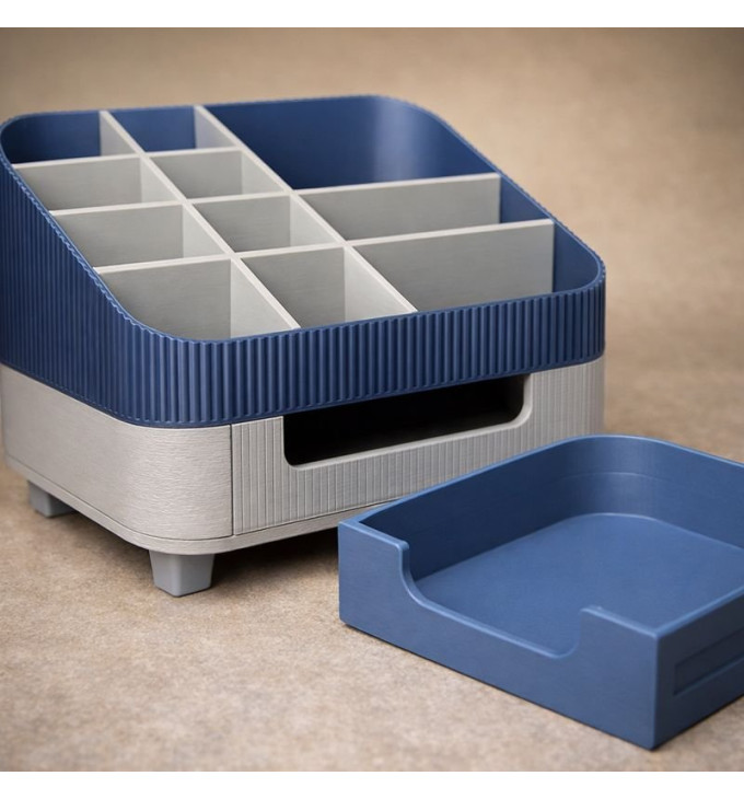 „Kosmetikos Stotis XL“ – didelis makiažo ir smulkmenų organizatorius