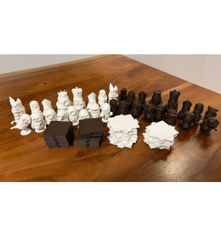 Linksmas Personažų Šachmatų Rinkinys