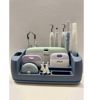 Cricut įrankių organizatorius su skyreliais ir penalo vietomis
