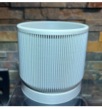 Briaunuotas vazonas su padėkliuku