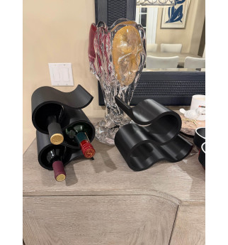 Minimalistinis vyno butelių stovas 4 buteliams