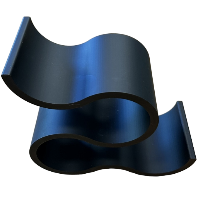 Minimalistinis vyno butelių stovas 4 buteliams