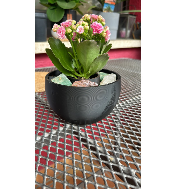 Savaiminio laistymo vazonas su vandens rezervuaru