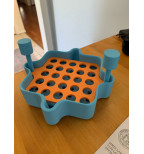 Svogūnų laiškų augintuvė su vandens rezervuaru