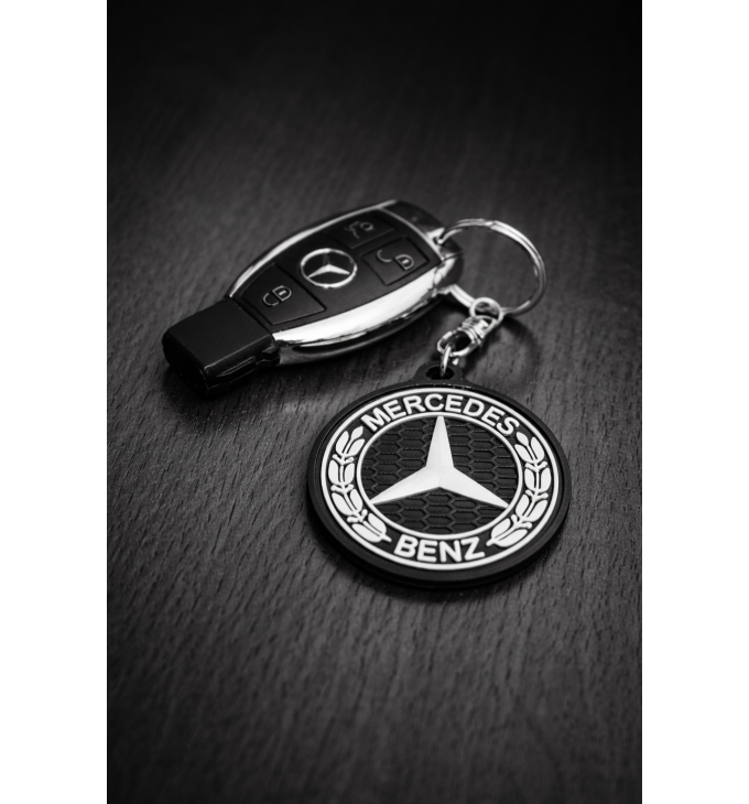 Dvispalvis Mercedes tipo raktų pakabukas (2 vnt.)