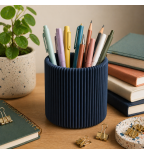 Modernus pieštukų indelis