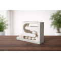 Kiki egg holder