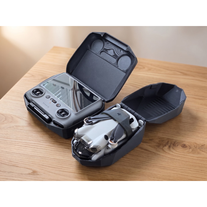 DJI Mini 4 Pro and RC-2 Case