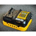 DeWalt DCB-1104 įkroviklio laikiklis
