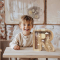 Didelė medinė taupyklė raidė „R“ (34 cm)