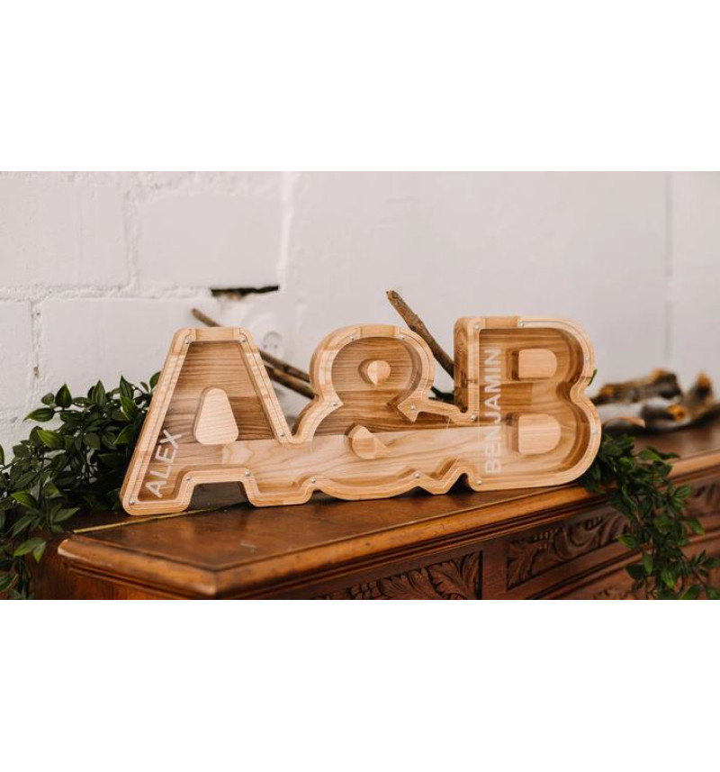 Didelė personalizuota medinė taupyklė "PORA"