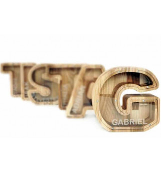 Didelė personalizuota medinė taupyklė Raidė