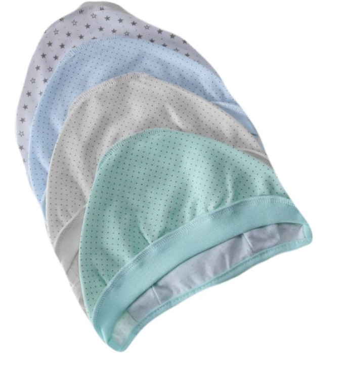 Vilaurita kepuraitė su raišteliais išvirkšiomis siūlėmis