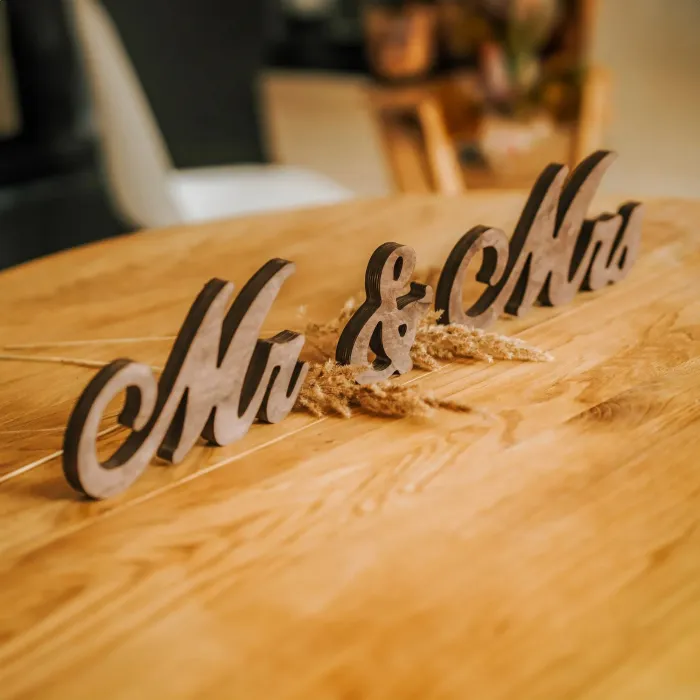 Šventiniai MR & MRS Ženklai iš Medžio