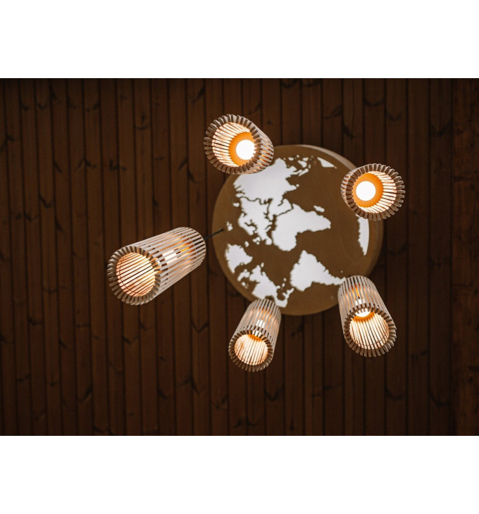 Unikalus medinis pakabinamas šviestuvas