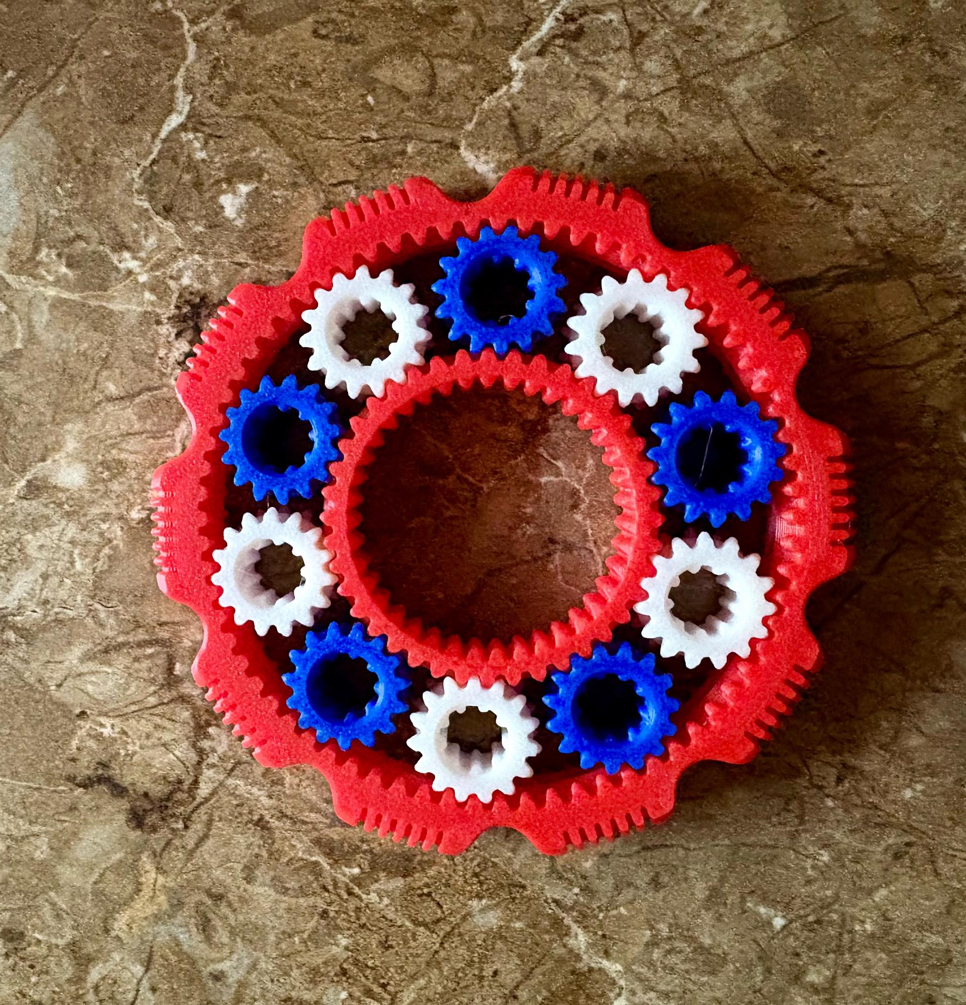 Pavarų Žiedas – Fidget Spinneris Ant Piršto